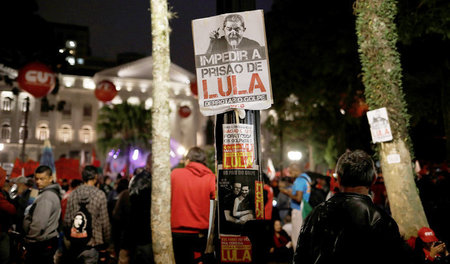 »Die Verhaftung von Lula verhindern«: Die Verfolgung des frühere...