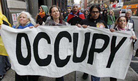 Alles Terroristen? Demonstranten von Occupy-Wallstreet protestie...