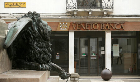 Filiale der Veneto Banca in Venedig