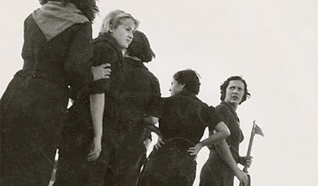 Gerda Taro fotografierte republikanische Kämpferinnen im spanisc...