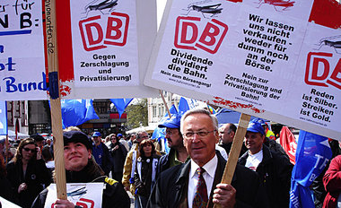 DGB-Maikundgebung in Frankfurt/Main. Ex-IG-Metall Vorsitzender S...