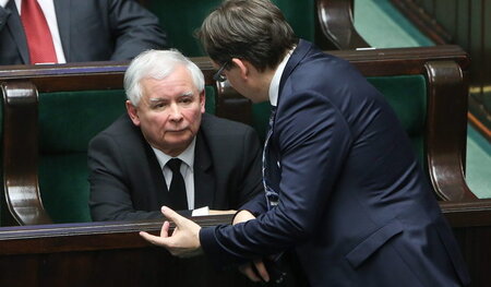 »Recht und Gerechtigkeit« – PiS-Vorsitzender Jaroslaw Kaczynski ... »Recht und Gerechtigkeit« – PiS-Vorsitzender Jaroslaw Kaczynski ...