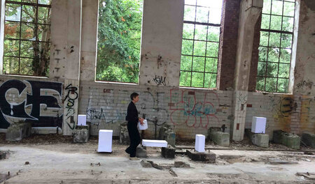 »Gefällt dir dieser Garten?« heißt die Performance, die Elke Pos... »Gefällt dir dieser Garten?« heißt die Performance, die Elke Pos...