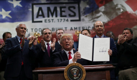 Die US-Regierung lädt Spekulanten ein (Pennsylvania, 29. April) Die US-Regierung lädt Spekulanten ein (Pennsylvania, 29. April)