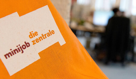 »Vollbeschäftigung« durch Minijobs und Rechentricks: Die Langzei... »Vollbeschäftigung« durch Minijobs und Rechentricks: Die Langzei...