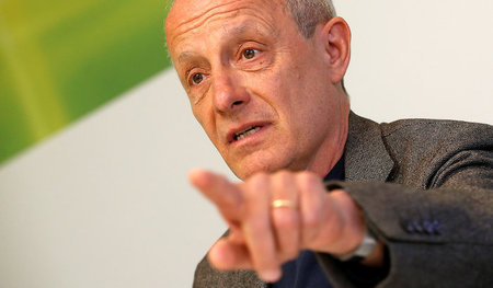 Der österreichische Politiker Peter Pilz. Derzeit ist er für die... Der österreichische Politiker Peter Pilz. Derzeit ist er für die...