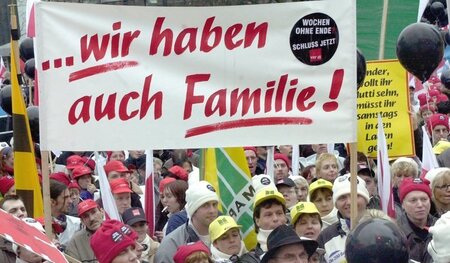 Seit Jahren kämpft Verdi gegen Ladenöffnungen am Sonntag. Hier d... Seit Jahren kämpft Verdi gegen Ladenöffnungen am Sonntag. Hier d...