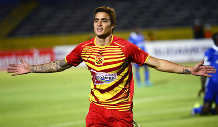 Heissa, Deportivo Anzoategui!Hier jubelt Manuel Arteaga (August ...