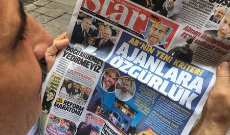 Die Ausgabe der türkischen Tageszeitung Star vom 21. Juli. Auf d...