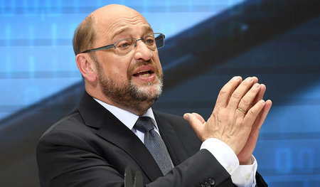 Die Verzweiflung muss groß sein: SPD-Kanzlerkandidat Schulz ford...