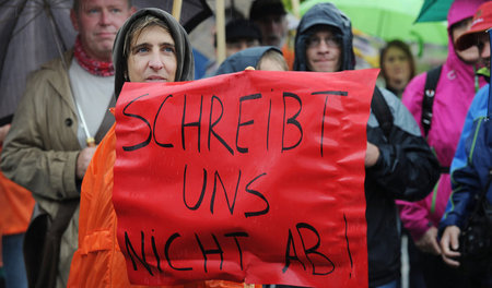 Protest 2011 in Stuttgart: Tarifflucht führt zu prekären Jobs un...