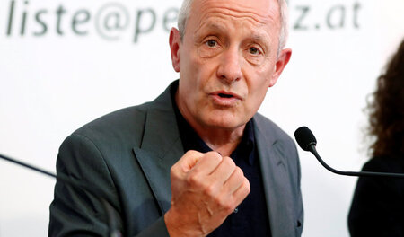 Peter Pilz während der Pressekonferenz am Dienstag in Wien