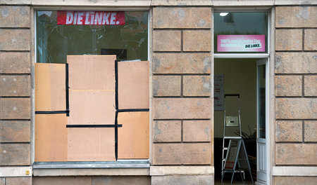 Immer wieder werden Anschläge auf Büros der Partei Die Linke ver...