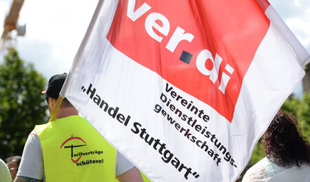 Als sie noch streikten: Einzelhandelsbeschäftigte bei einer Demo...