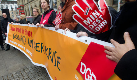 Gutbezahlte Jobs wären besser als Nahles’ »moderner Sozialstaat«...