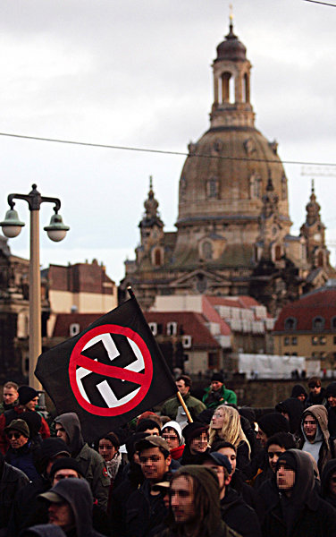 Antifademo am 13. Februar 2005 in Dresden Antifademo am 13. Februar 2005 in Dresden