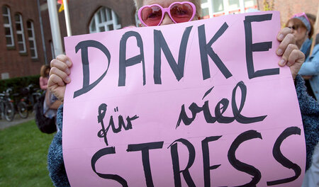Genervt und zum Streik entschlossen: Beschäftigte der Berliner U... Genervt und zum Streik entschlossen: Beschäftigte der Berliner U...