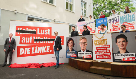 Imm mal eine gute Idee: Dietmar Bartsch (r.) bei Vorstellung der... Imm mal eine gute Idee: Dietmar Bartsch (r.) bei Vorstellung der...