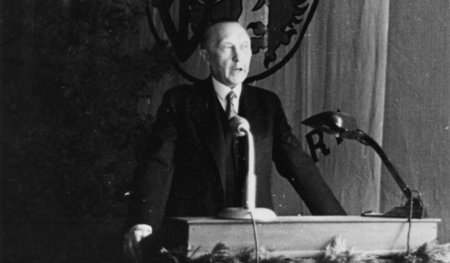 Wer wie Konrad Adenauer das »christliche Abendland« retten will,...