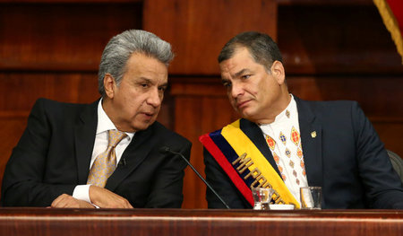 Bei der Amtsübergabe waren sie noch Freunde: Lenín Moreno und Ra... Bei der Amtsübergabe waren sie noch Freunde: Lenín Moreno und Ra...