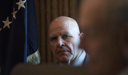 Donald Trumps Sicherheitsberater McMaster ist manchen ein Dorn i... Donald Trumps Sicherheitsberater McMaster ist manchen ein Dorn i...