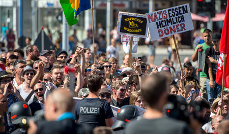 Demonstration der »Initiative nazifreies Rosenheim« gegen Aufmar... Demonstration der »Initiative nazifreies Rosenheim« gegen Aufmar...