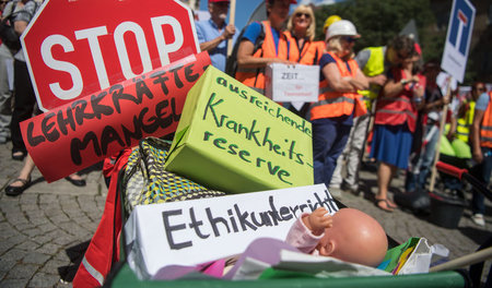 Protestaktion der Gewerkschaft Erziehung und Wissenschaft Ende J...