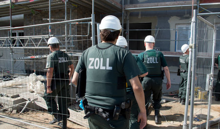 Auch auf dem Bau gilt: Beschäftigen Firmen aus dem EU-Ausland Ar... Auch auf dem Bau gilt: Beschäftigen Firmen aus dem EU-Ausland Ar...