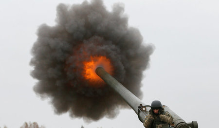 Panzerbrechende Waffen aus US-Beständen für Kiew: Militärmanöver...