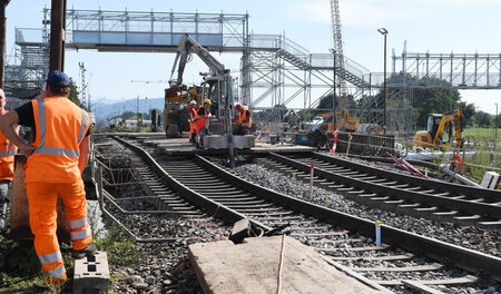Wackelige Gleise. Die Tunnel in Rastatt werden mit Beton gefüllt...