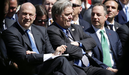 Wirtschaftsberater Gary Cohn, Exstratege Stephen Bannon und Exst...