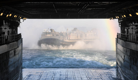 NATO-Manöver ­BALTOPS 2017 in der Ostsee: Ein US-Luftkissen-Land...