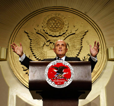 Präsidentschaftsbewerber Rudolph Giuliani im Vorwahlkampf bei de... Präsidentschaftsbewerber Rudolph Giuliani im Vorwahlkampf bei de...