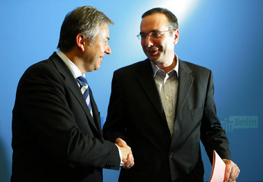 Klaus Wowereit (SPD) und Harald Wolf (Die Linke) sind das Refere... Klaus Wowereit (SPD) und Harald Wolf (Die Linke) sind das Refere...