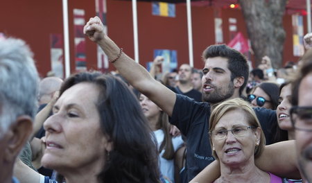 Kämpferische Stimmung beim Fest der portugiesischen Kommunisten Kämpferische Stimmung beim Fest der portugiesischen Kommunisten