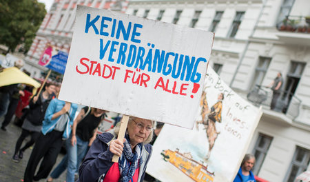 Demonstration gegen Verdrängung und die Mietenpolitik in Berlin ... Demonstration gegen Verdrängung und die Mietenpolitik in Berlin ...