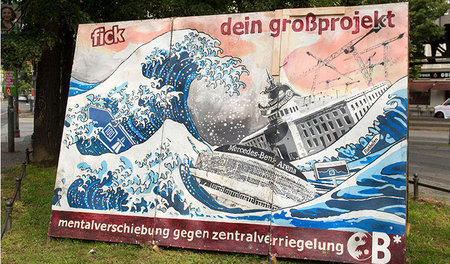 Antikapitalistisch und bewusstseinserweiternd: Plakat der Bergpa... Antikapitalistisch und bewusstseinserweiternd: Plakat der Bergpa...