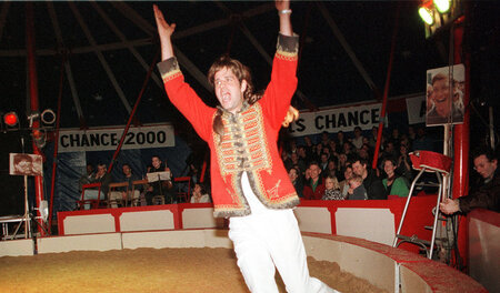 Schlingensief in der Manege: »Ihr müsst diese Gesellschaft benut... Schlingensief in der Manege: »Ihr müsst diese Gesellschaft benut...