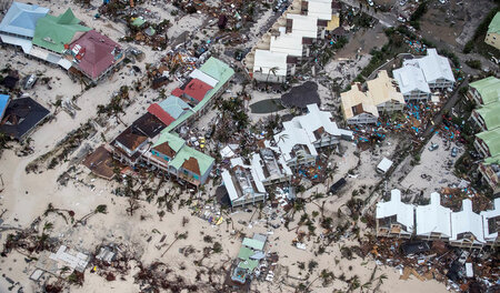 Der autonome Inselstaat unter niederländischer Krone nach »Irma«... Der autonome Inselstaat unter niederländischer Krone nach »Irma«...
