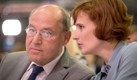 Parteivorsitzende Katja Kipping und Gregor Gysi, hier während de...