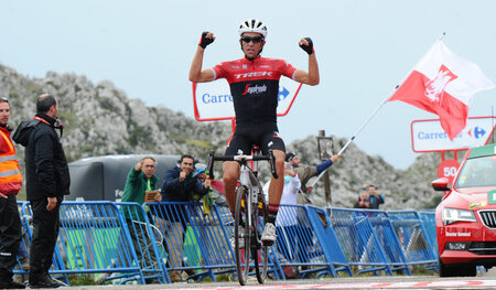 »El Pistolero« ist abgetreten: Alberto Contador am Angliru nach ...