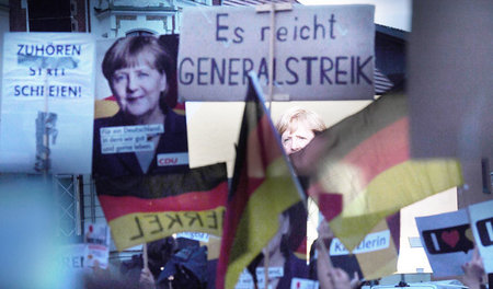 Wahlkampfveranstaltungen und Demonstrationen sind Ausgangspunkt ... Wahlkampfveranstaltungen und Demonstrationen sind Ausgangspunkt ...