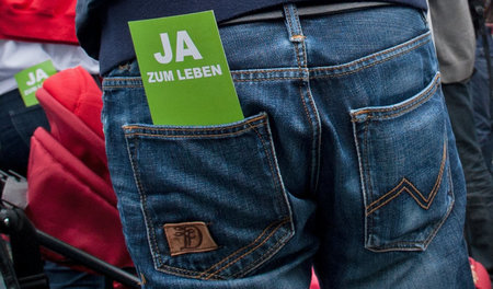 Teilnehmer einer antifeministischen Demonstration am 20. Septemb... Teilnehmer einer antifeministischen Demonstration am 20. Septemb...