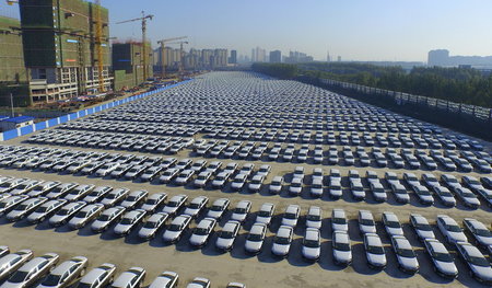 Alles steht. VW-Fahrzeuge im chinesischen Changchun Alles steht. VW-Fahrzeuge im chinesischen Changchun