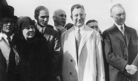 Angeblich 50.000 Arbeitsplätze sollten im neuen Industrie- und H...