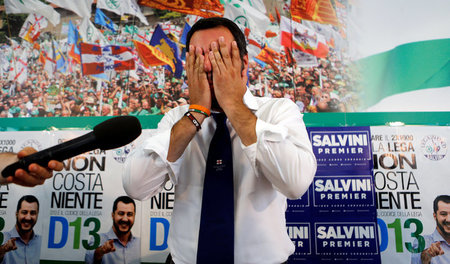 Faschist im Designerhemd: Der Anführer der rassistischen Lega No...