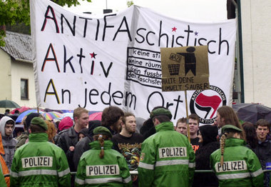 Wo die Nazis auch auftauchen – die Antifa ist schon da