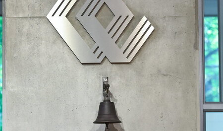 Logo der Warschauer Börse. Bei der ARD war man dieser Tage begei...