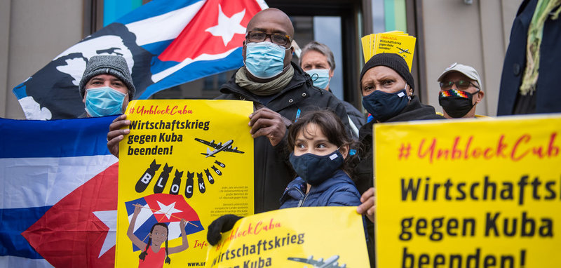 Protest vor der EU-Vertretung in Berlin